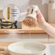 Q6 5-in-1 schoonmaakgereedschap voor AirPods, iPhone, iPad en andere apparaten.